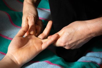 Massage-bien-être doigts